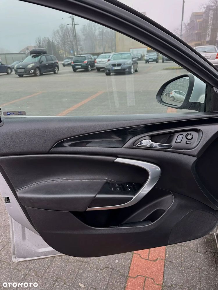 Opel Insignia 2.0 CDTI Cosmo - 11