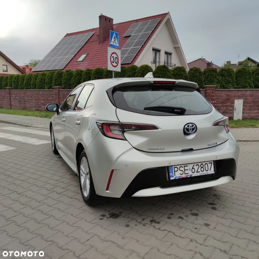 Toyota Corolla - 10