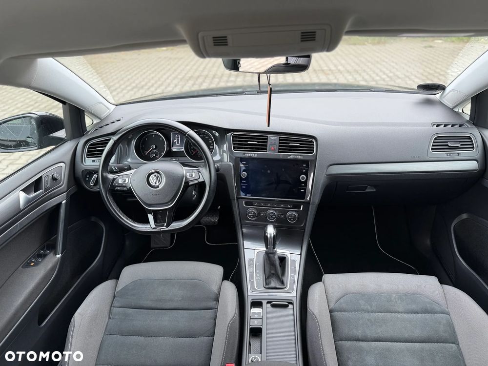 Volkswagen Golf 1.6 TDI SCR DSG Comfortline - 22