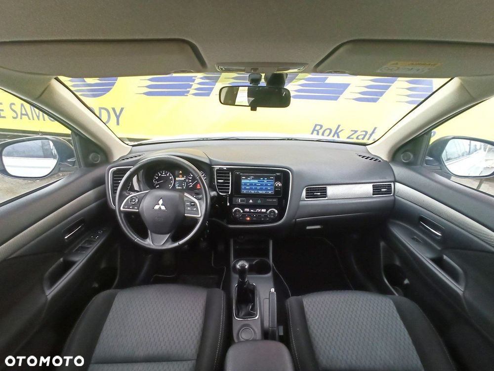 Mitsubishi Outlander 2.0 Intense + 2WD - 13