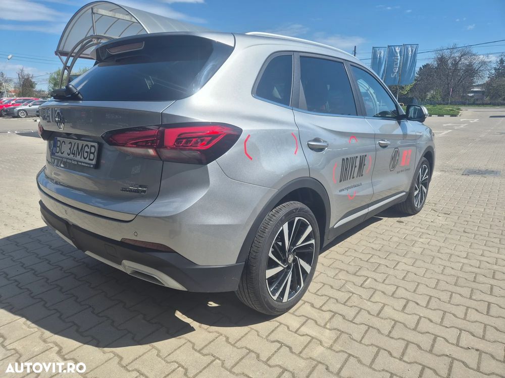 MG ZS HEV 1.5 GSI AT Exclusive - 6