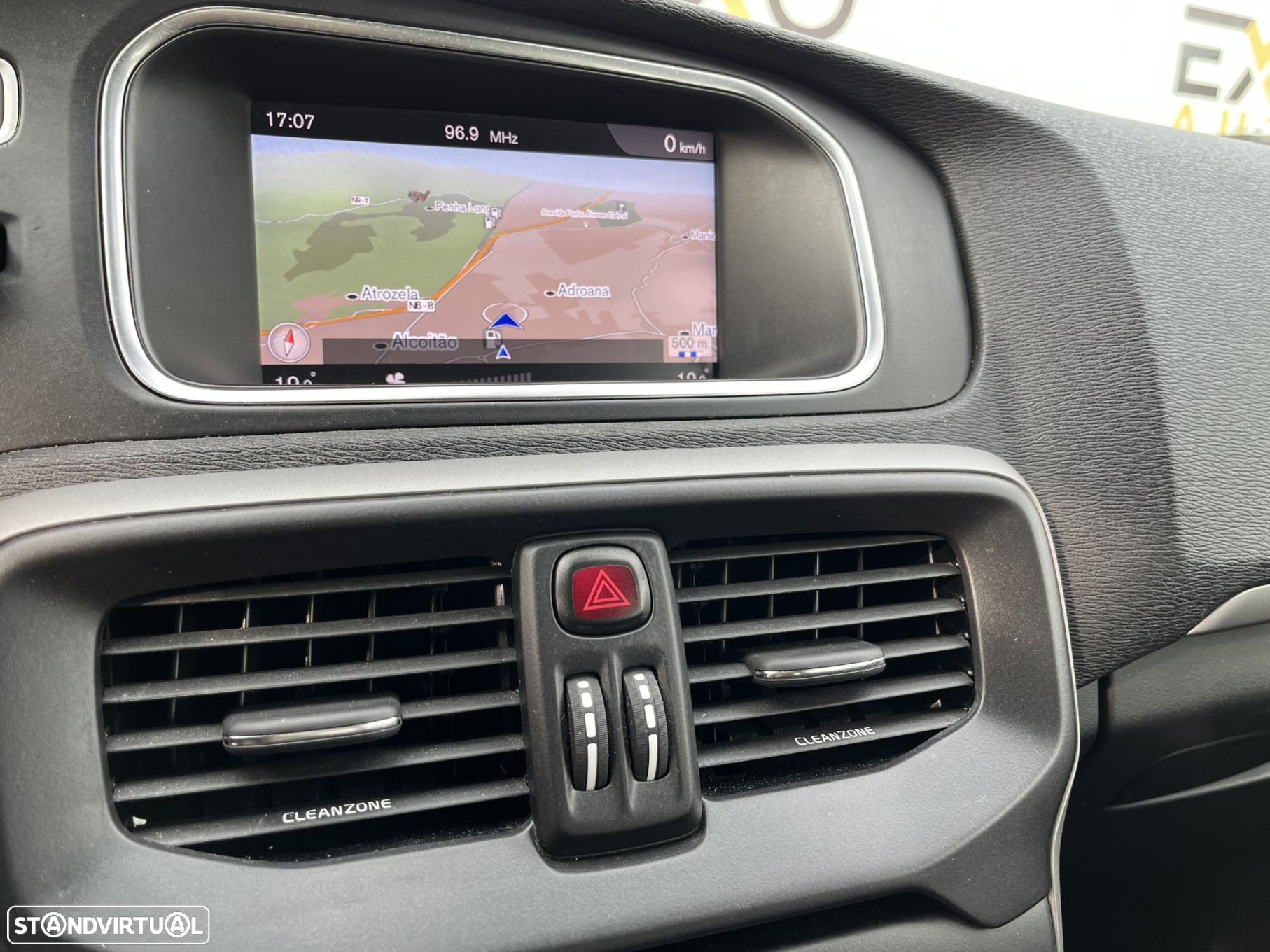 Volvo V40 2.0 D2 Kinetic - 9