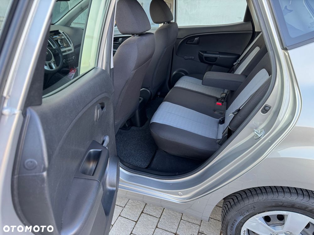 Kia Venga 1.4 CVVT Dream Team Edition - 17