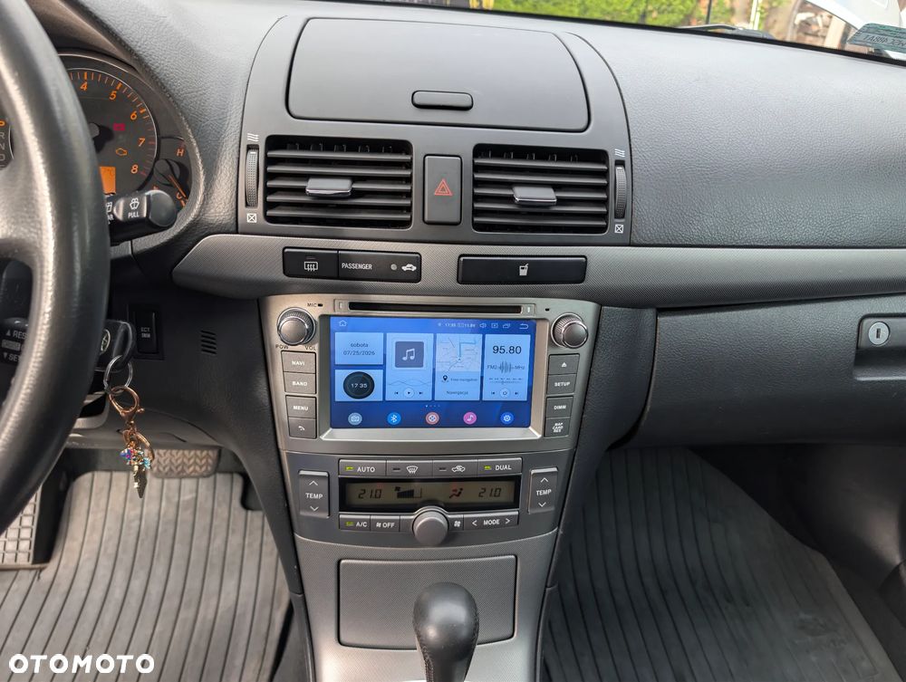 Toyota Avensis 2.0 VVT-i Sol - 12