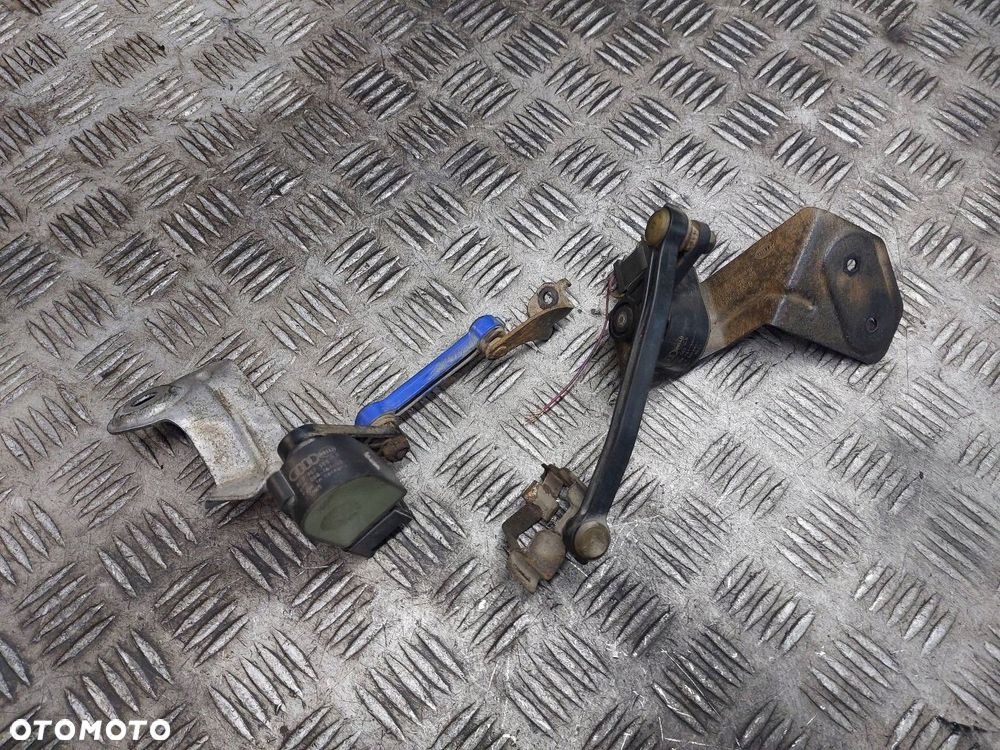 CZUJNIK POZIOMOWANIA ŚWIATEŁ XENON TYŁ + PRZÓD AUDI A4 B6 8E0907503 - 1