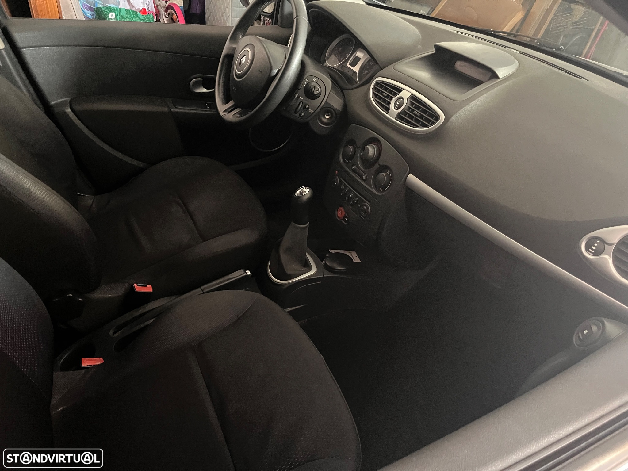 Renault Clio 1.2 16V Dynamique S - 7
