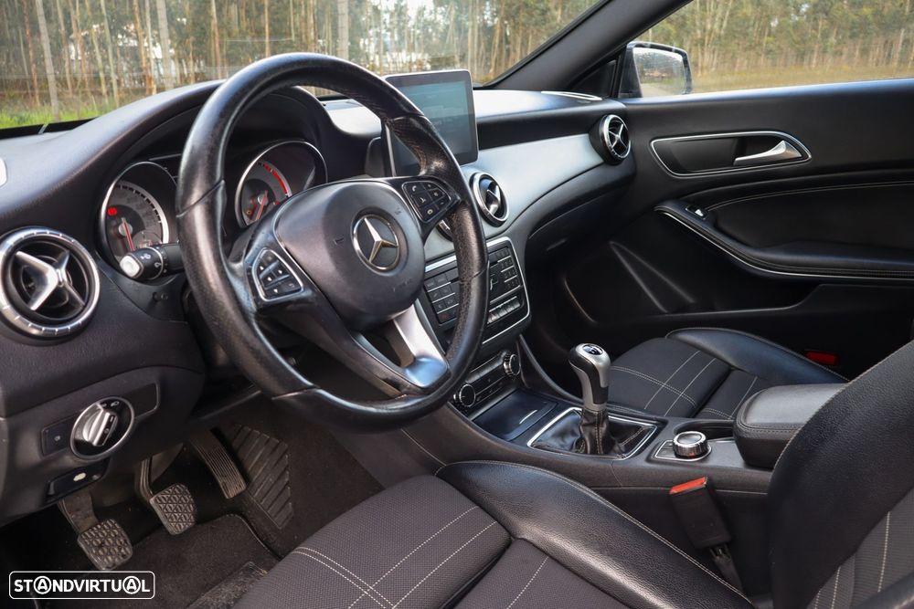 Mercedes-Benz CLA 180 - 12