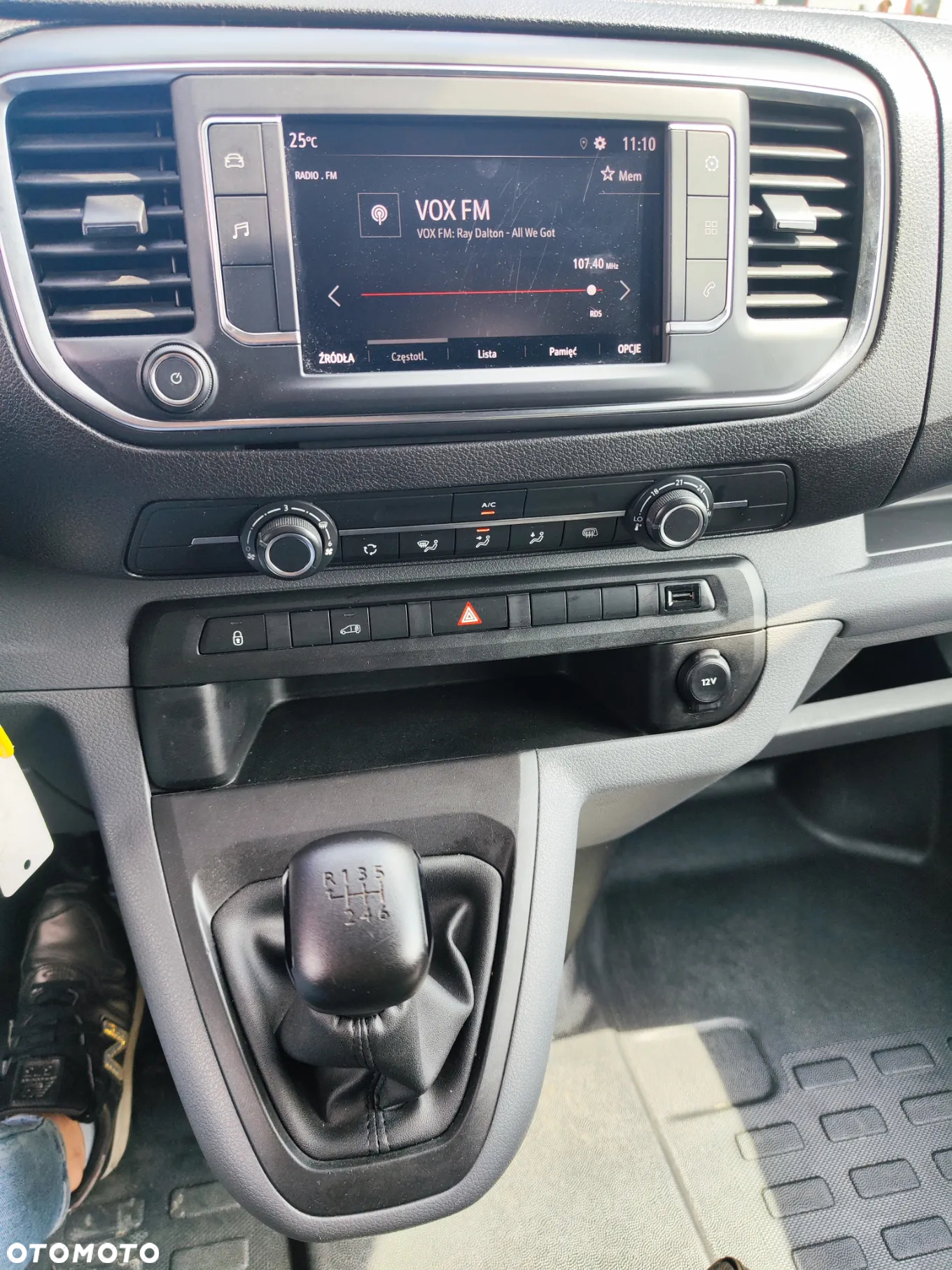 Opel Vivaro - 18