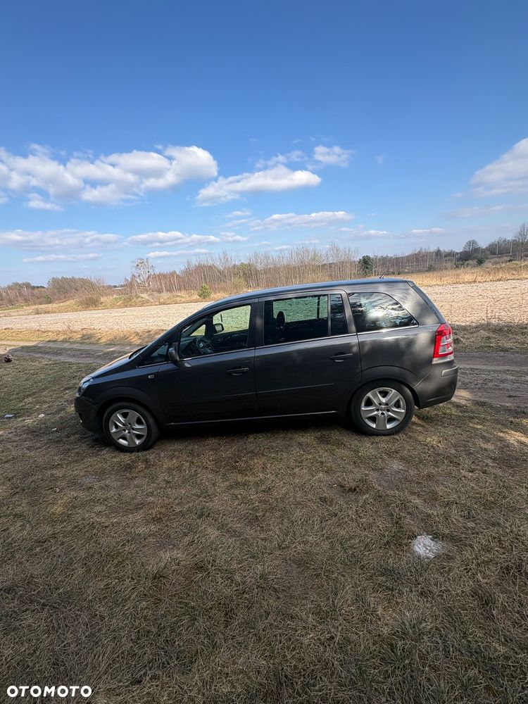Opel Zafira - 5