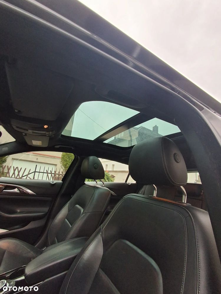 Infiniti Q30 - 19