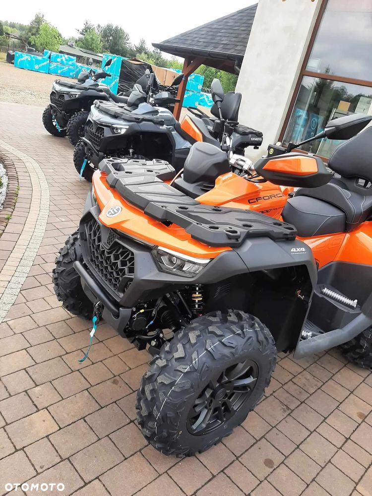 CFMoto CForce - 8