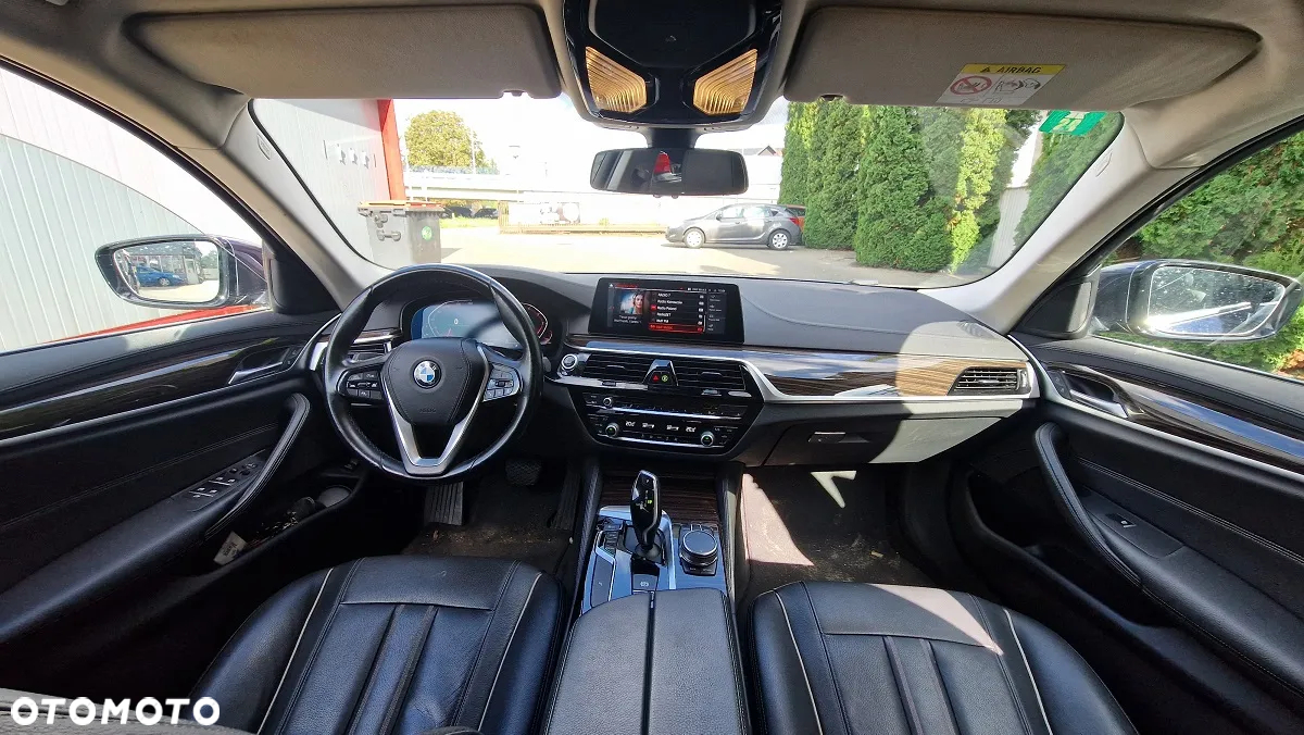 BMW Seria 5 520d xDrive Luxury Line sport - 4