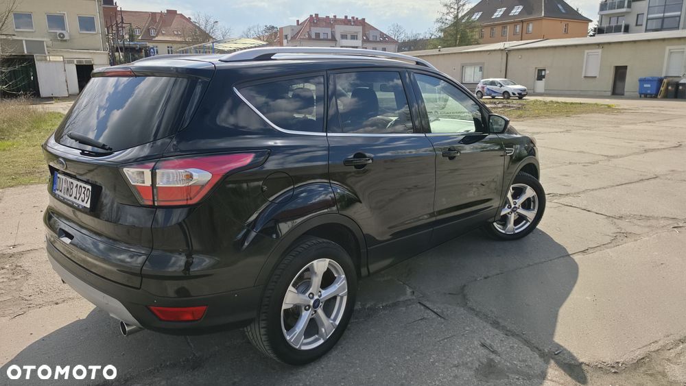 Ford Kuga 2.0 TDCi 2x4 Titanium - 13