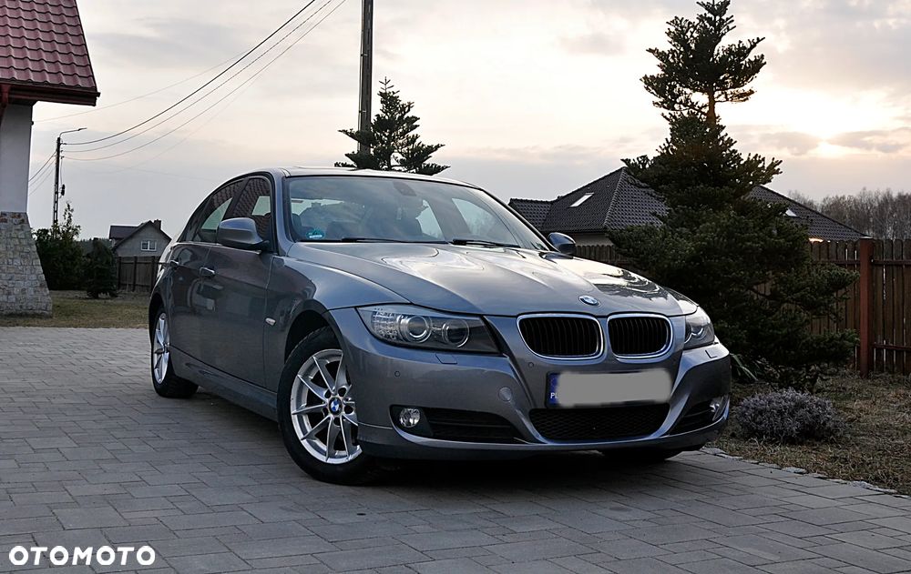 BMW Seria 3 318i Edition Sport - 3