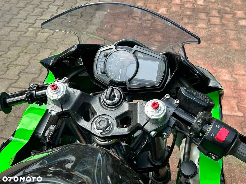 Kawasaki Ninja 400 - 4