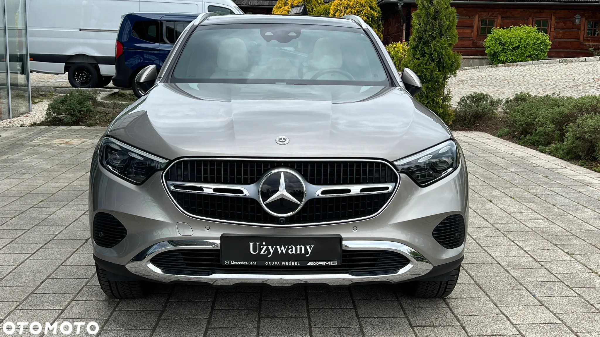 Mercedes-Benz GLC 300 e 4-Matic Avantgarde - 2