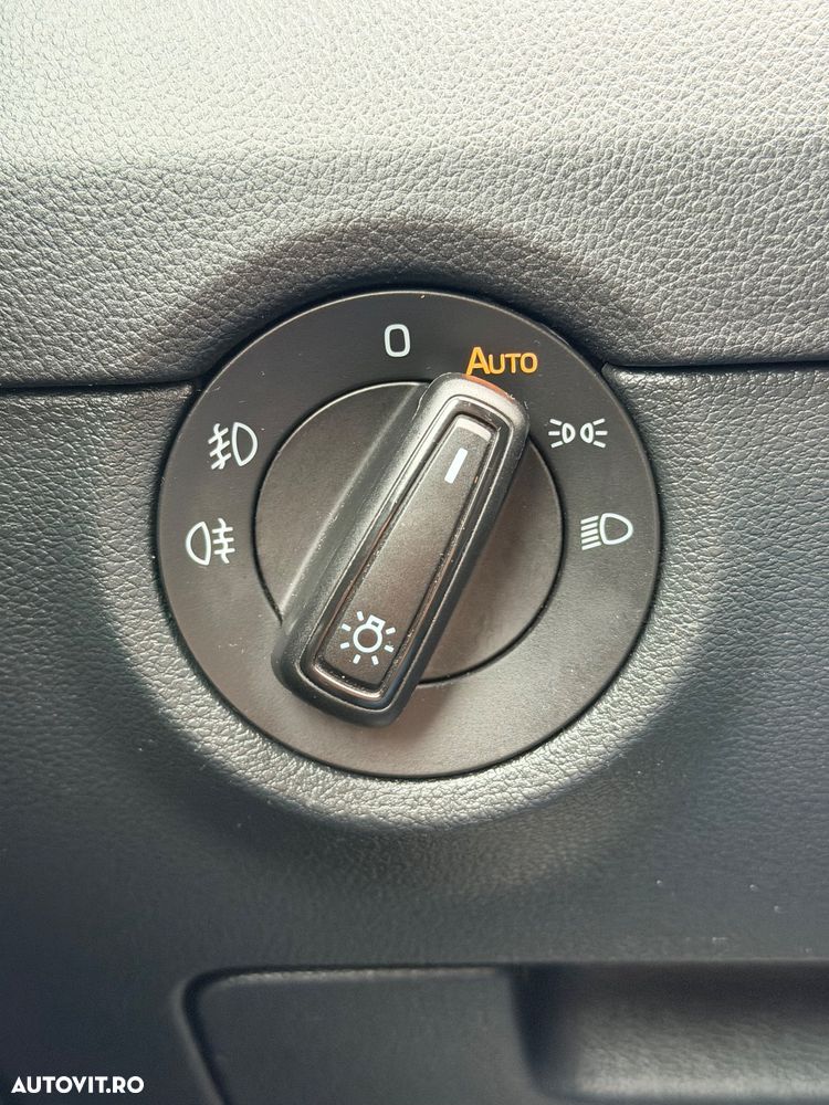 Skoda Octavia 2.0 TDI DSG RS - 15