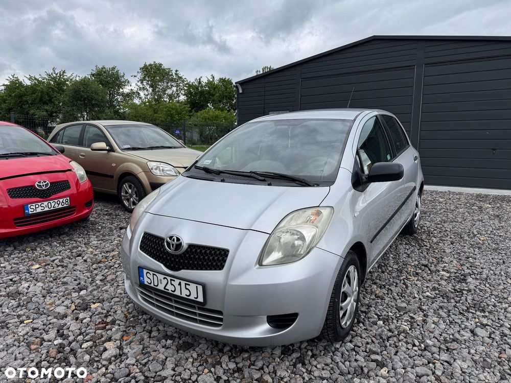 Toyota Yaris 1.0 Luna - 1