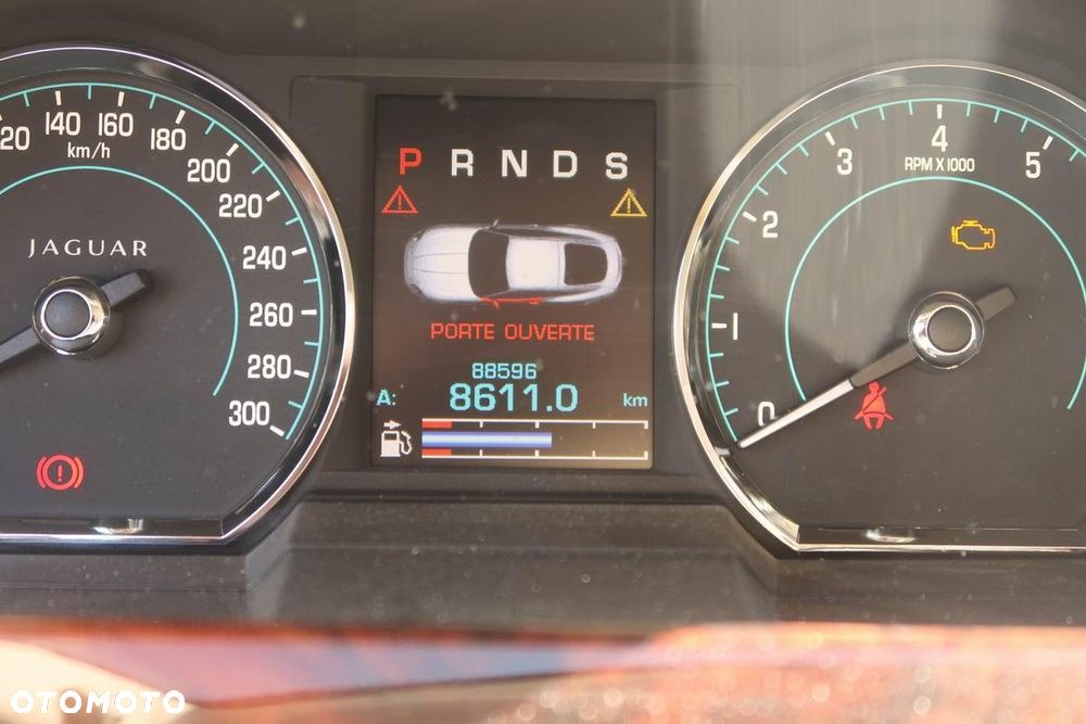 Jaguar XK 5.0 Portfolio - 15