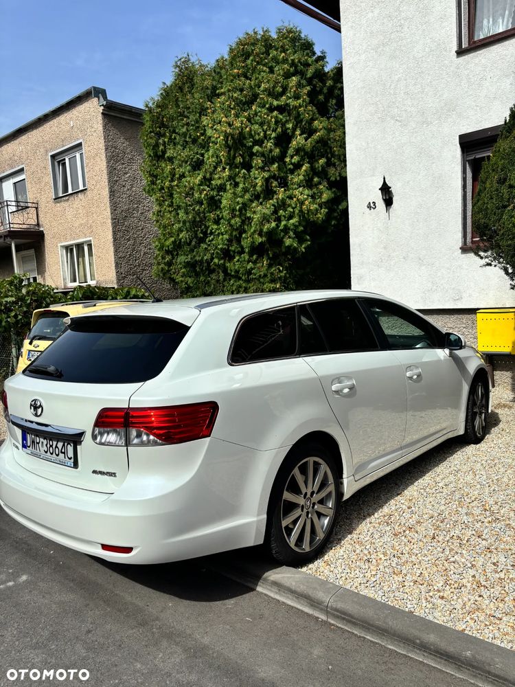 Toyota Avensis 2.0 Prestige EU5 MS - 4