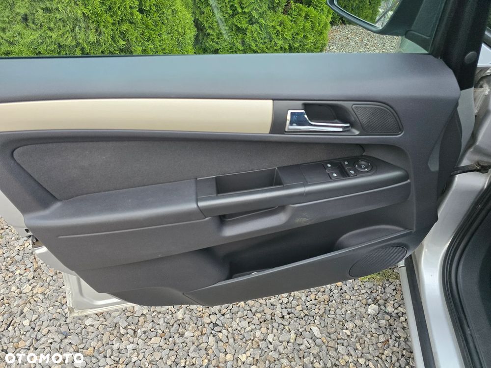 Opel Zafira 1.8 Cosmo - 16
