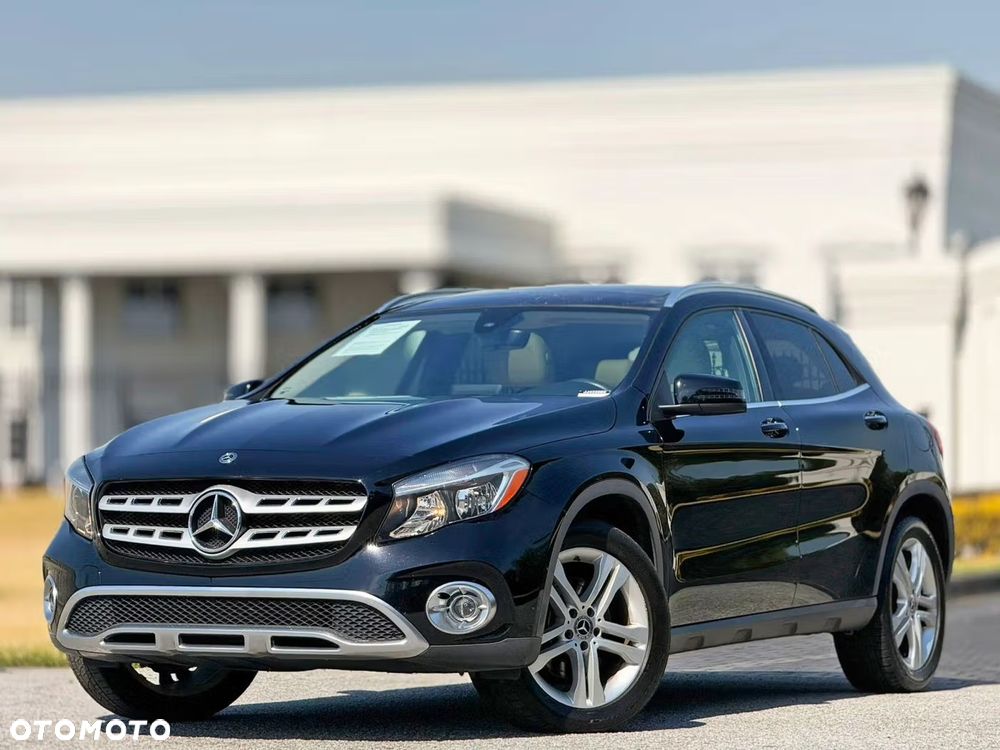 Mercedes-Benz GLA 250 7G-DCT - 4