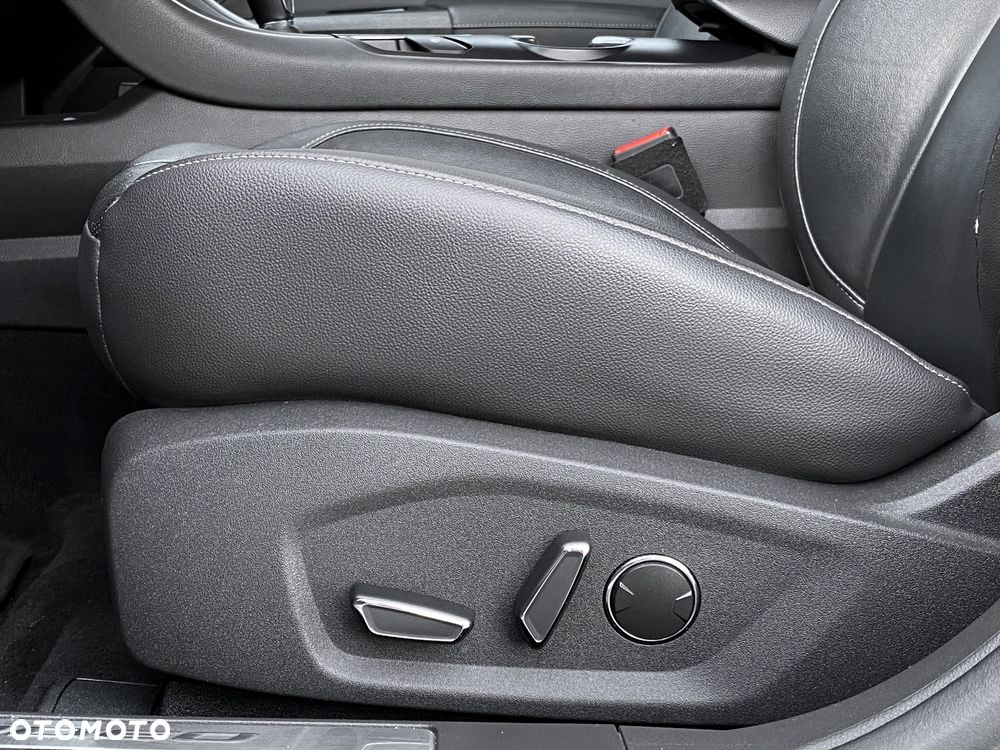 Ford Mondeo SW 2.0 TDCi S&S PowerShift-Aut Titanium - 25
