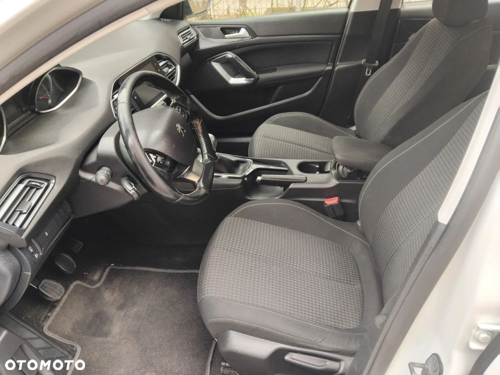 Peugeot 308 1.5 BlueHDi Business Line S&S - 10