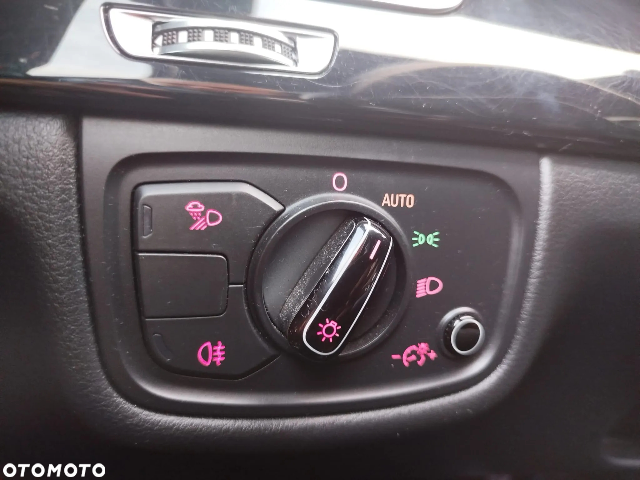 Audi A8 L 55 TFSI quattro tiptronic - 33