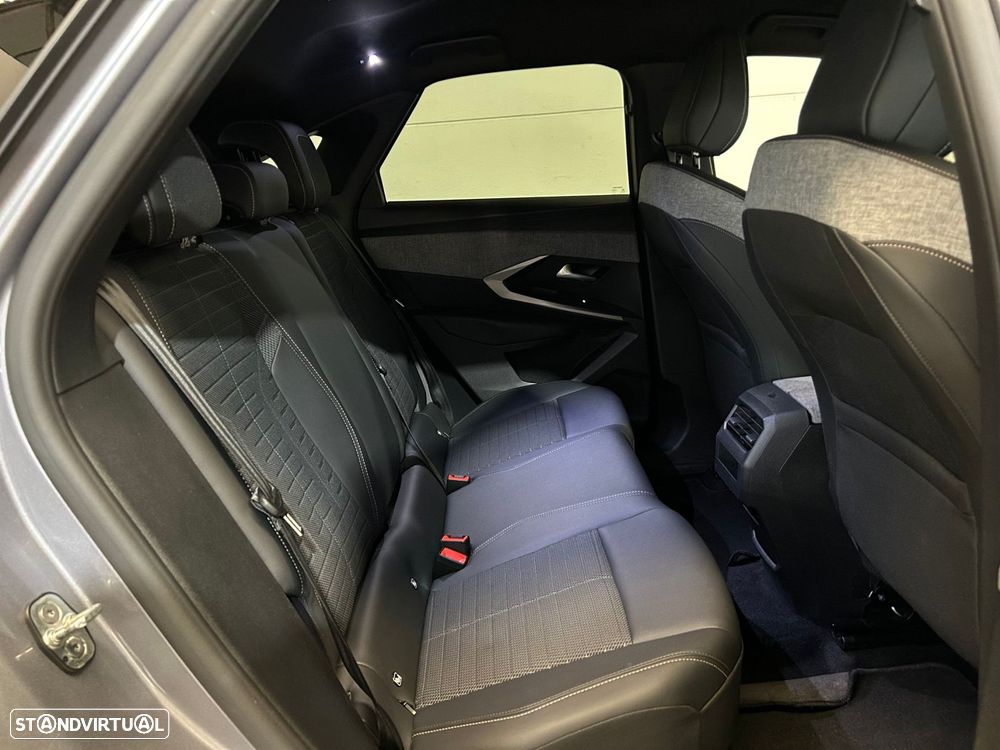 Peugeot 3008 1.2 Hybrid Allure Pack e-DCS6 - 14