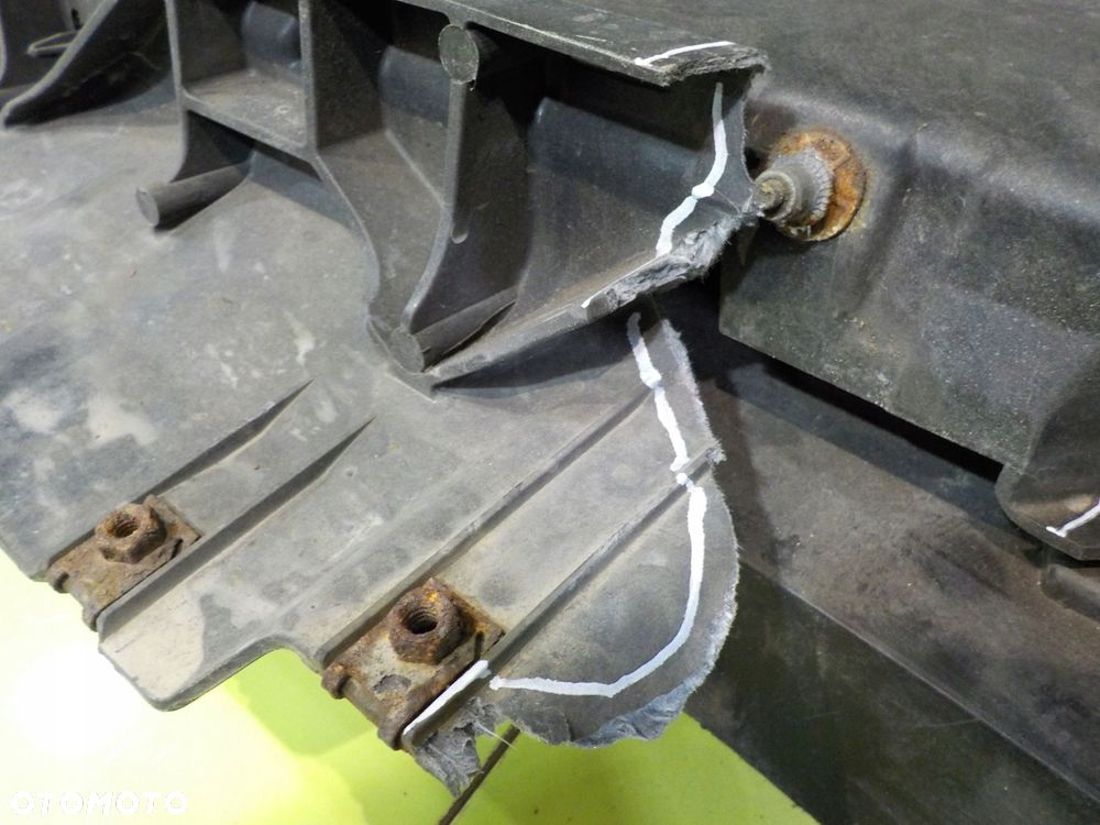 MAZDA CX7 2.3 T 08r zderzak przod - 8