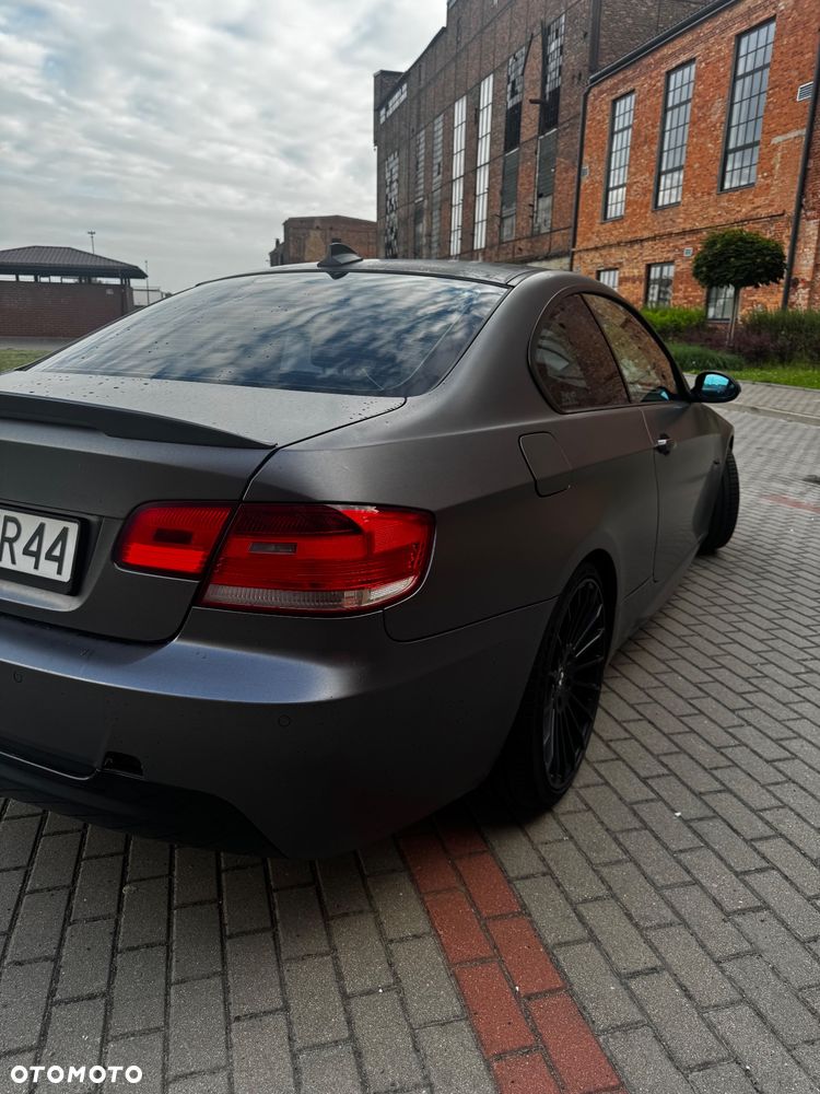 BMW Seria 3 325i - 5
