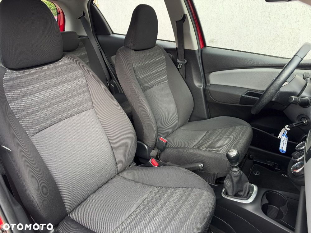 Toyota Yaris - 22