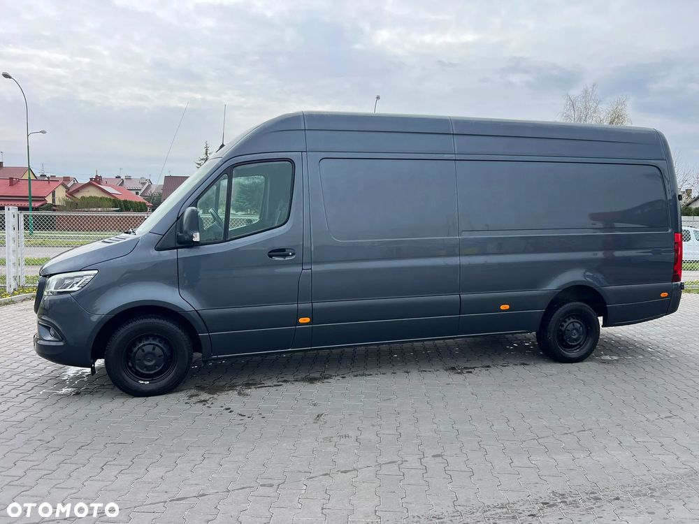 Mercedes-Benz Sprinter - 4