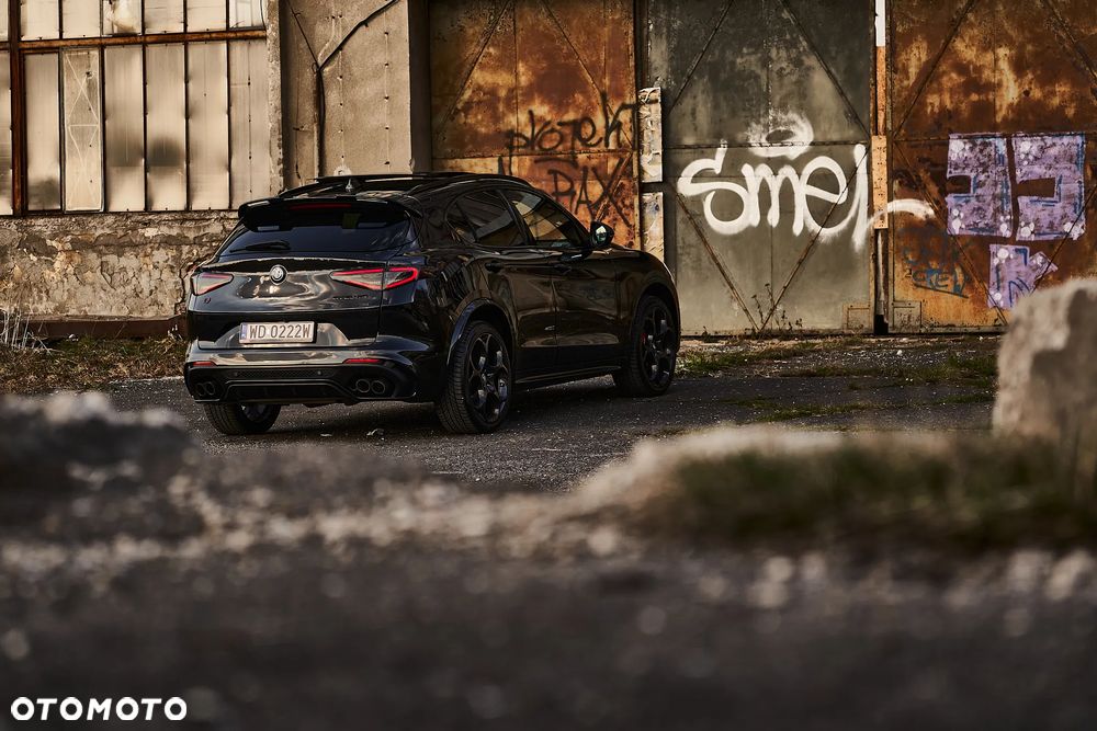 Alfa Romeo Stelvio 2.0 Turbo TI Q4 - 3