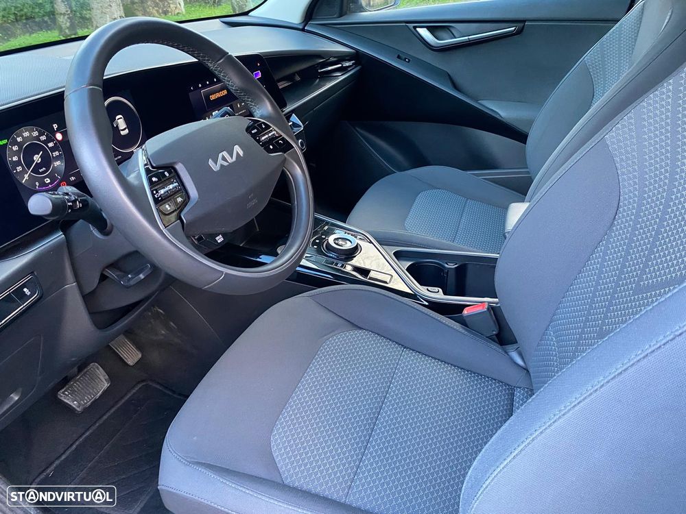 Kia Niro EV 64kWh Drive - 6