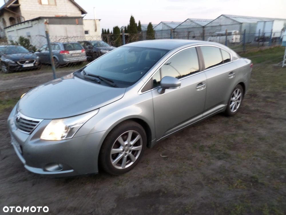 Toyota Avensis 2.0 D-4D - 1