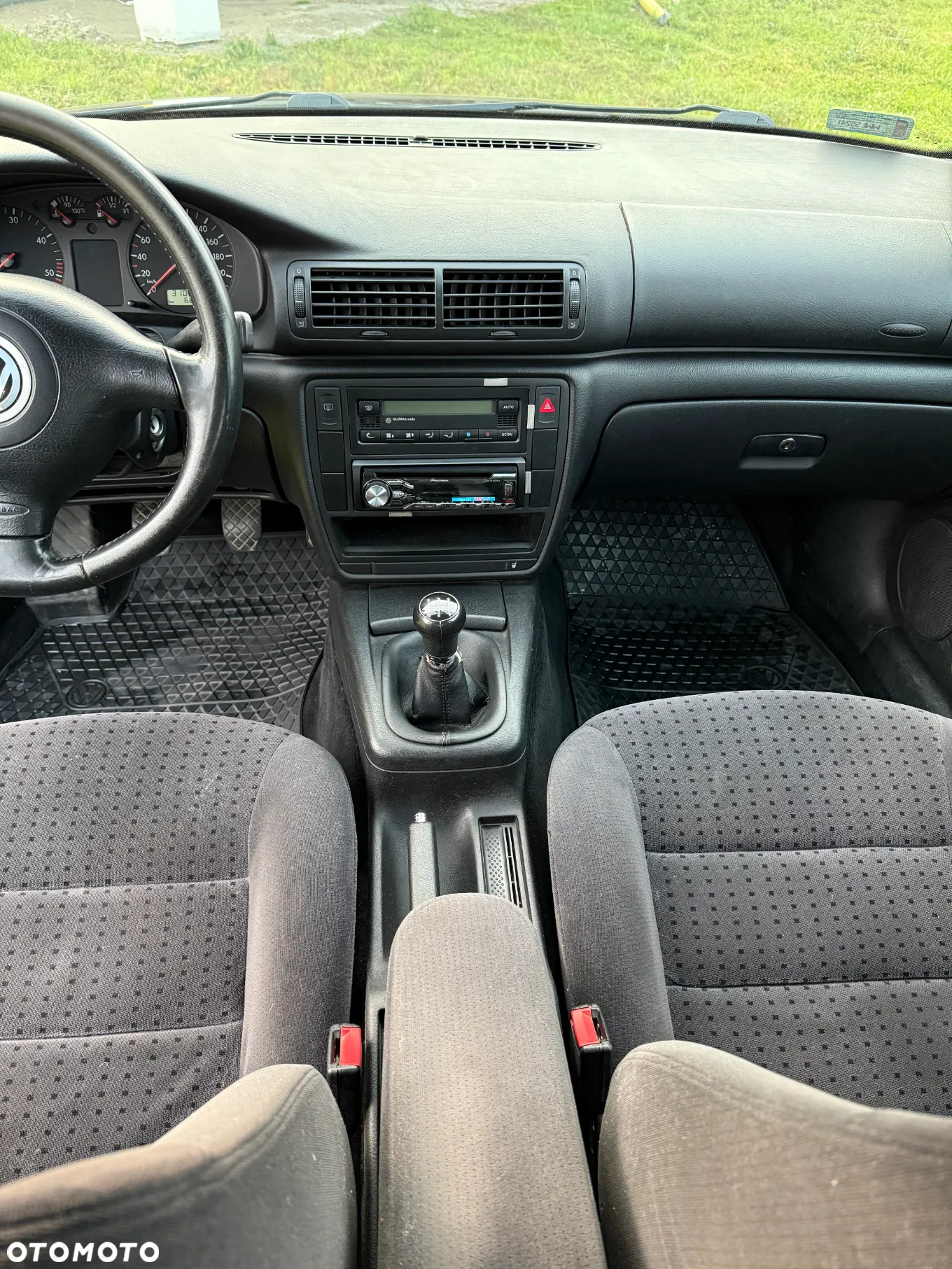 Volkswagen Passat 1.9 TDI - 11