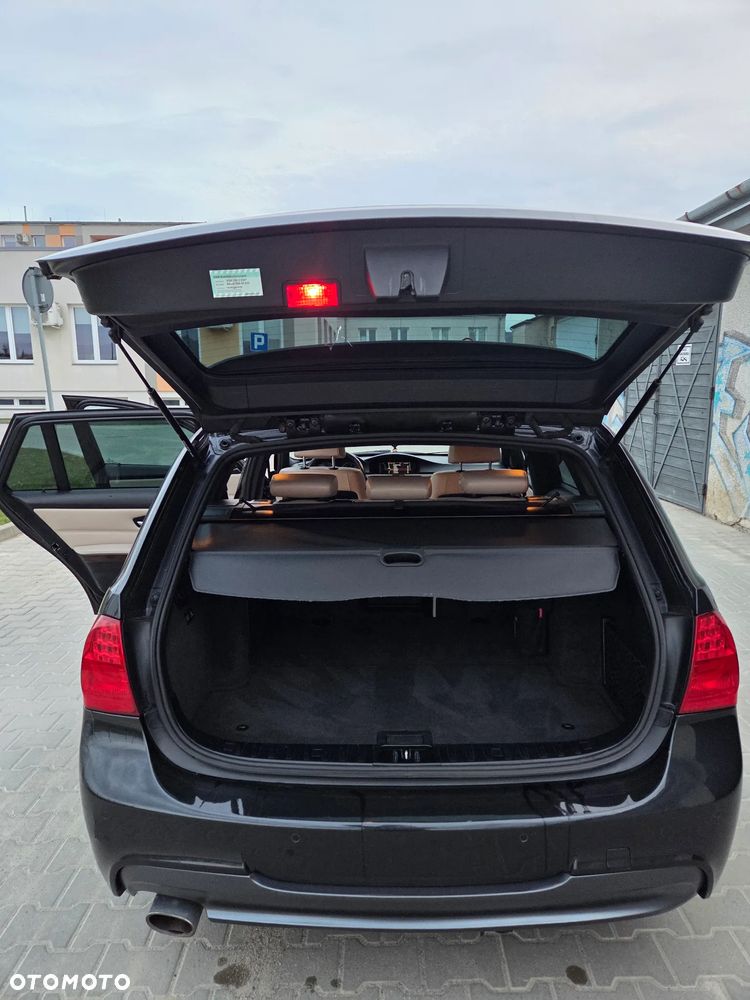 BMW Seria 3 318d - 11