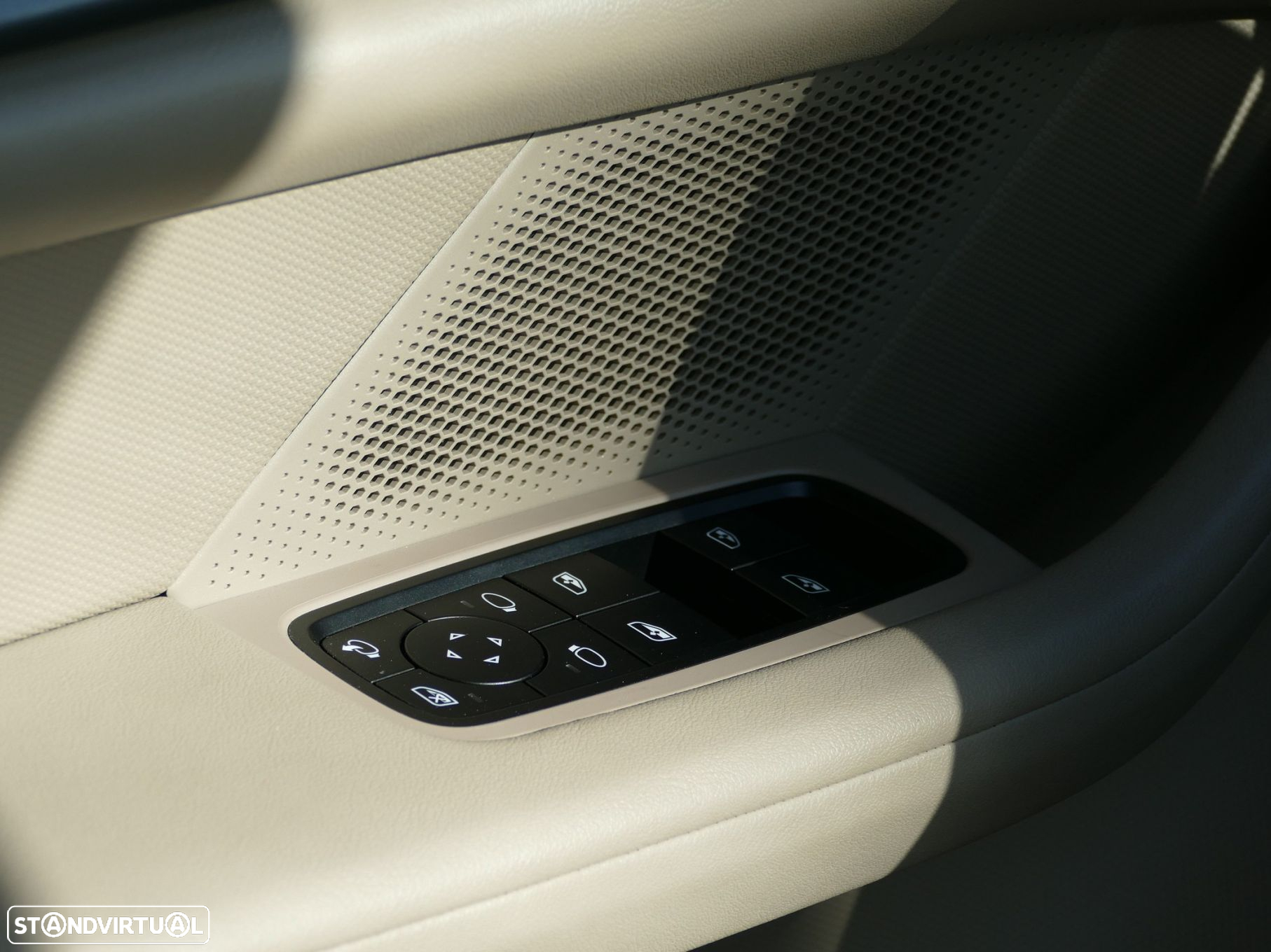 Porsche Taycan Sport Turismo 4S - 38