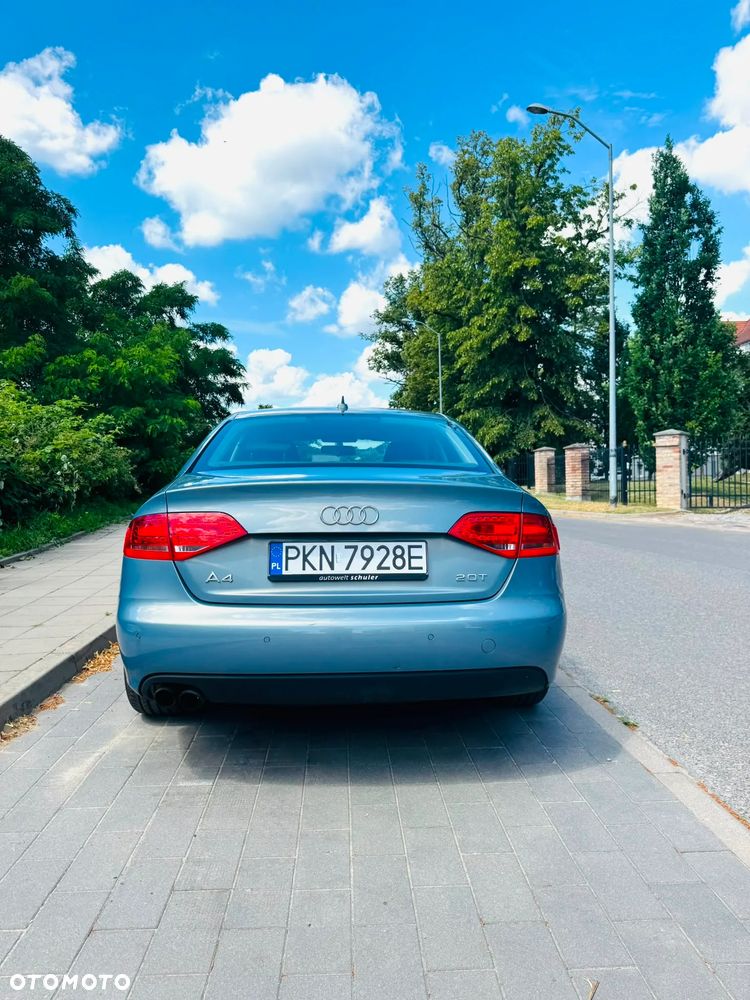Audi A4 Limousine - 6