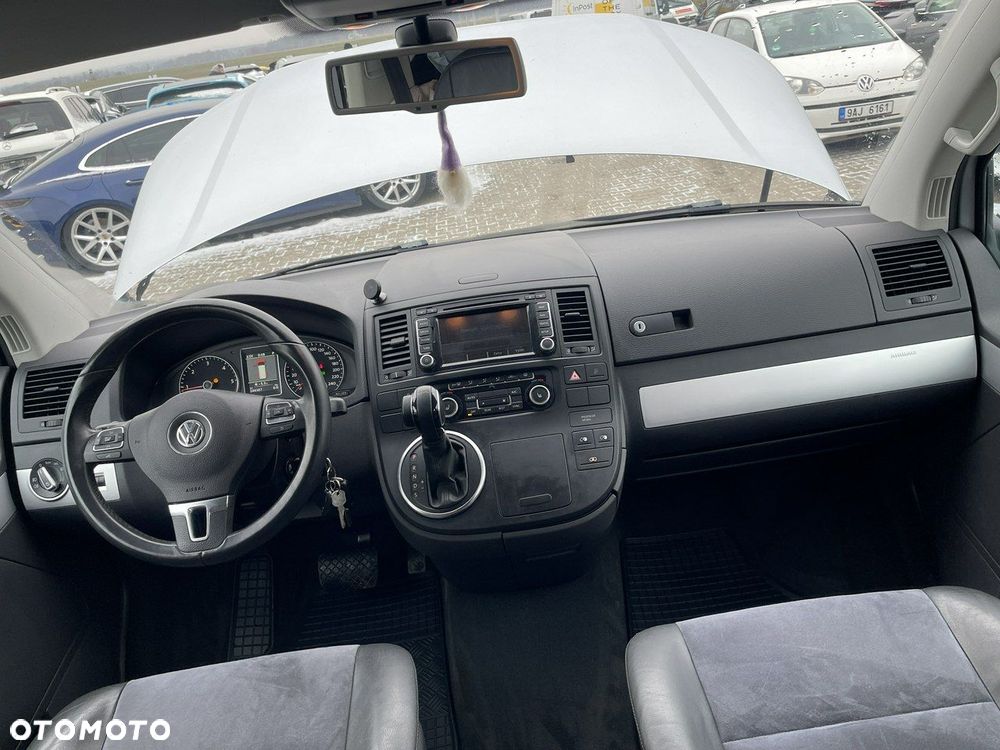 Volkswagen Multivan - 9