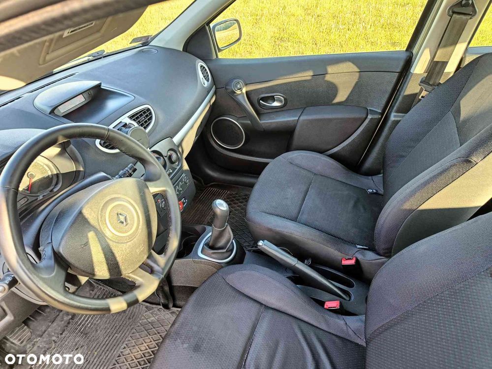 Renault Clio 1.2 16V Dynamique - 18