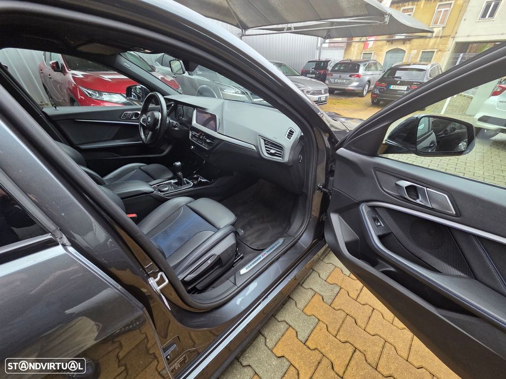 BMW 116 d Pack M - 11