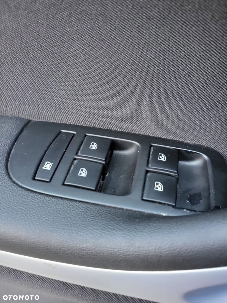 Opel Zafira 2.0 D Automatik Active - 32