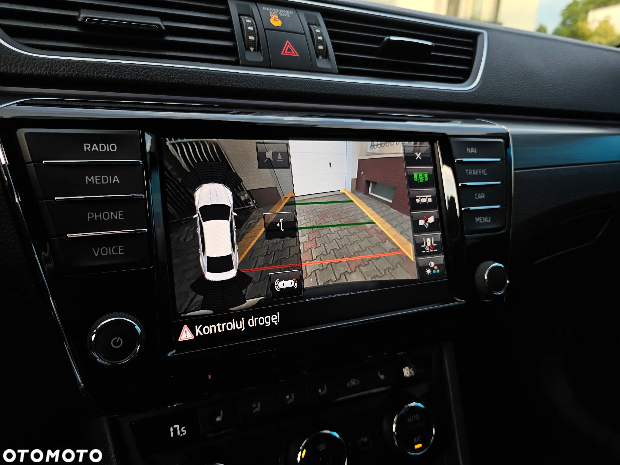 Skoda Superb 2.0 TDI Style DSG - 20