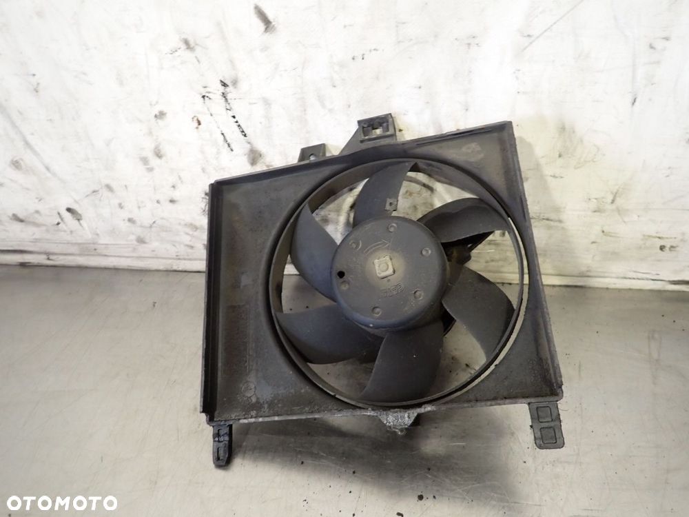 WENTYLATOR CHŁODNICY SMART FORTWO 0003127V009 - 2