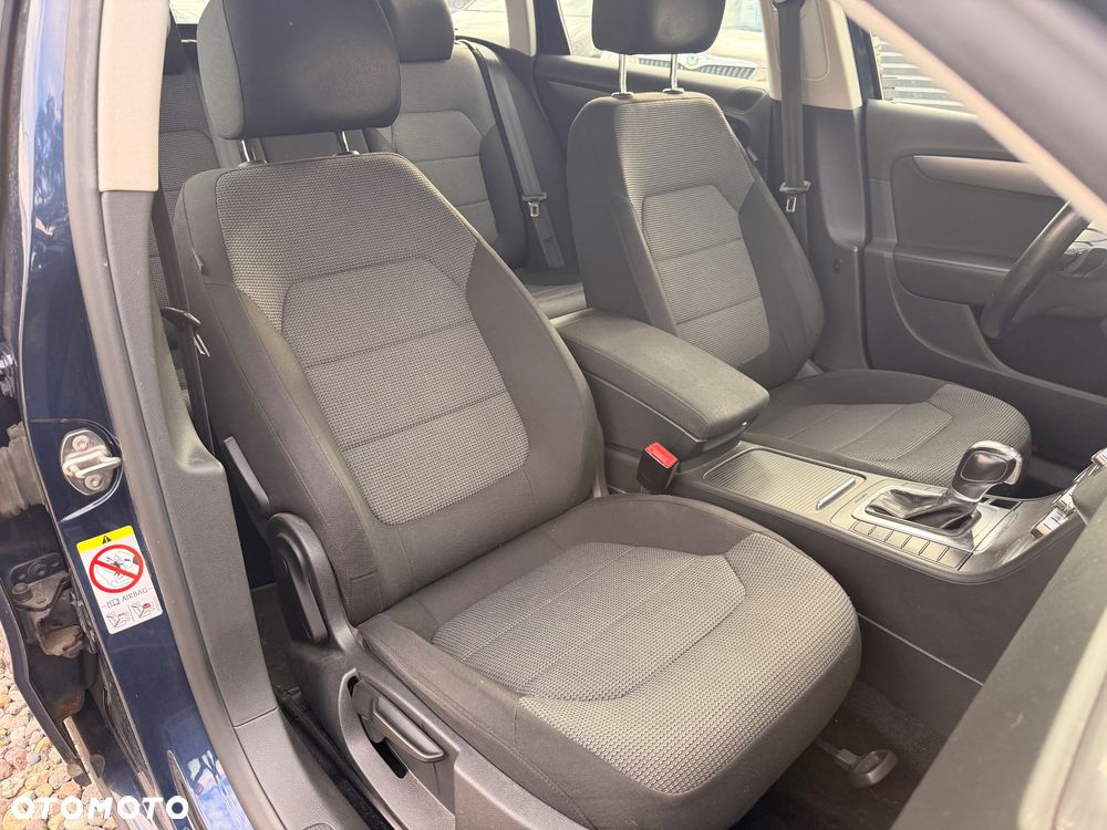 Volkswagen Passat 2.0 TDI 4Mot Highline DSG - 24