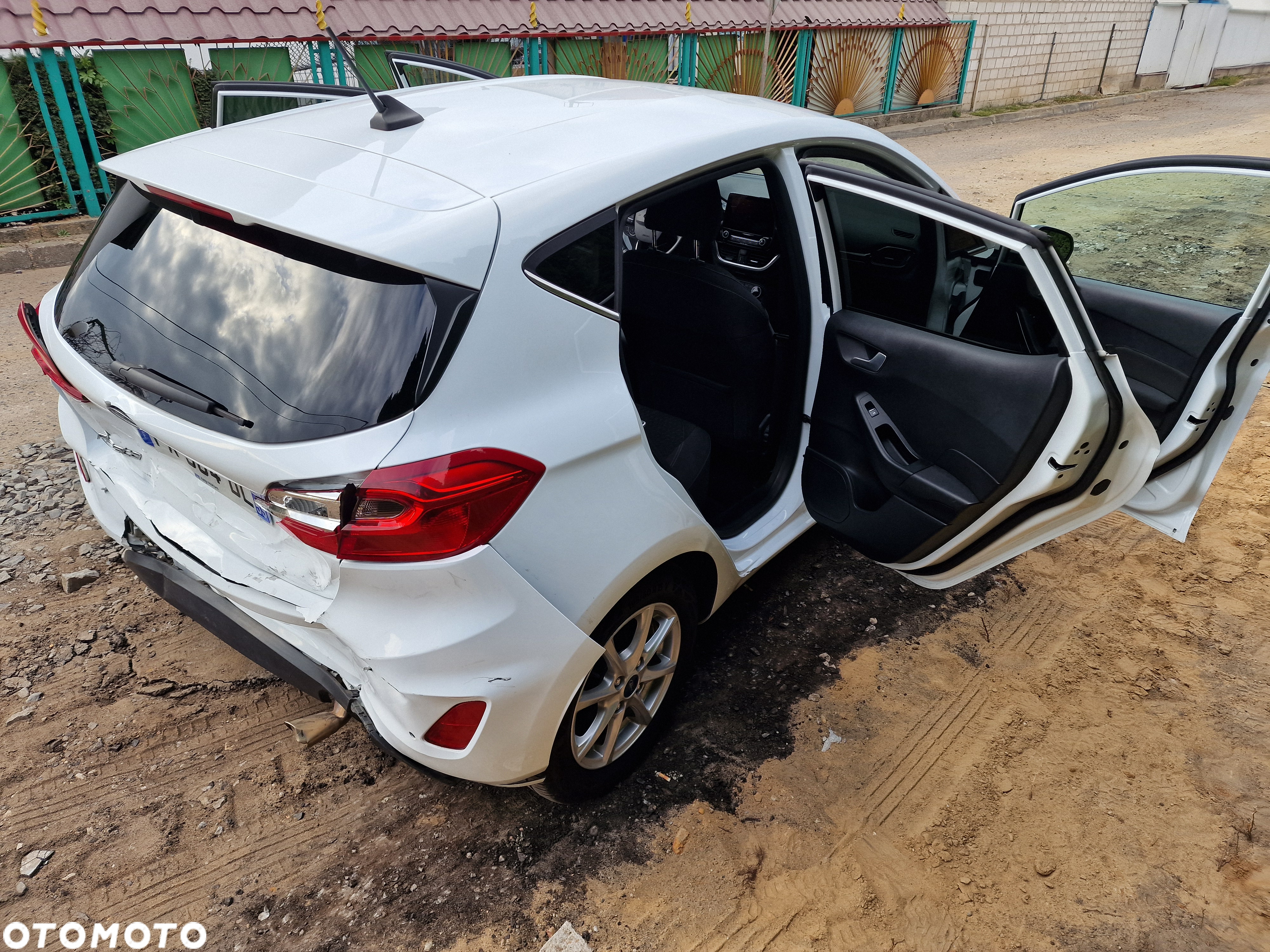 Ford Fiesta 1.0 EcoBoost S&S TITANIUM - 18