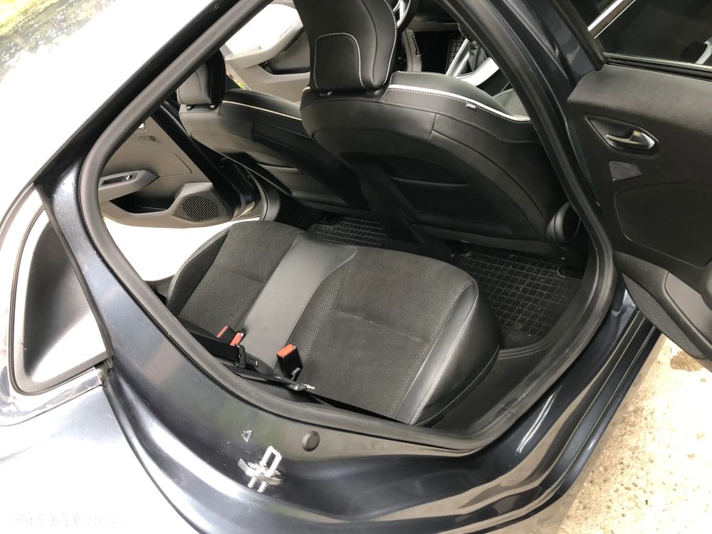 Renault Clio TCe 90 EVOLUTION - 23